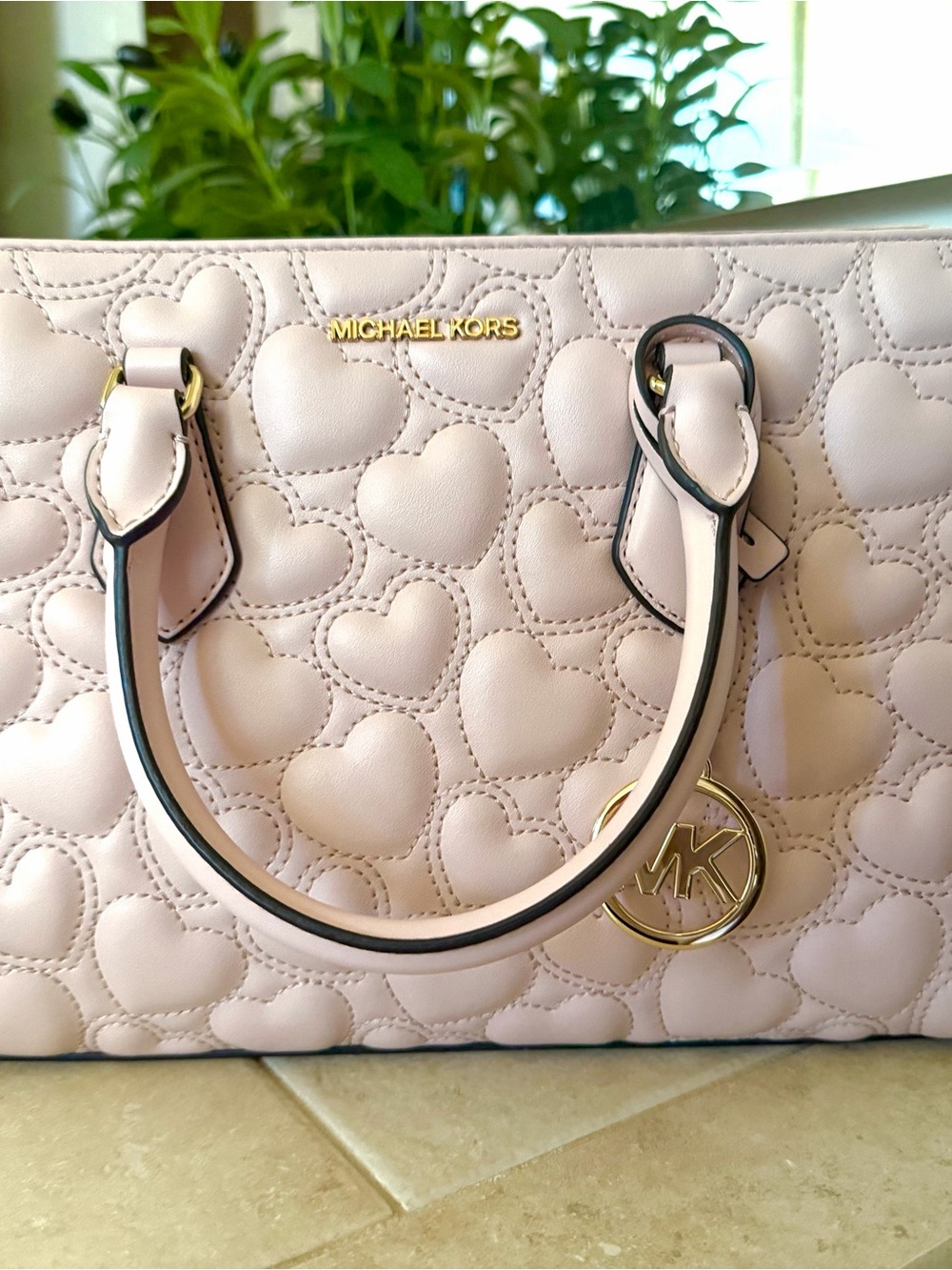 Michael Kors Sheila Powder Blush Heart-Quilted Satchel NWT - Picture 4 of 15